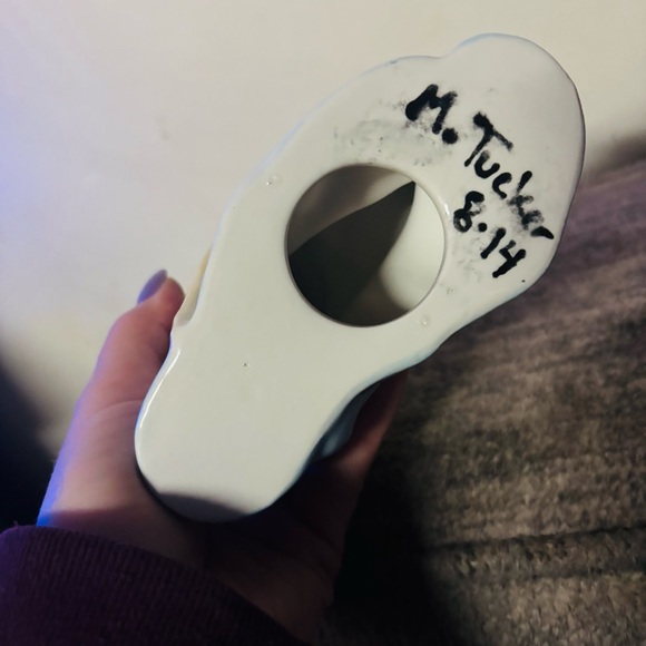 Enchanting Fairy on Crescent Moon Figurine - Picture 4 of 5